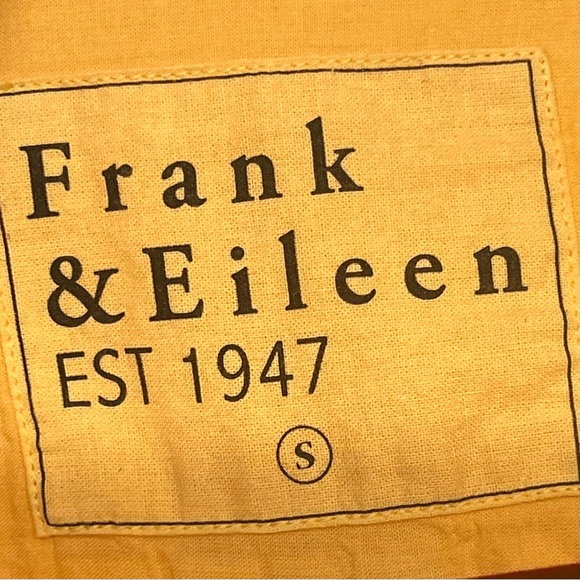 Frank & Eileen Barry Gold Organic Cotton Classic Button Up Shirt Women’s Small - Picture 13 of 14